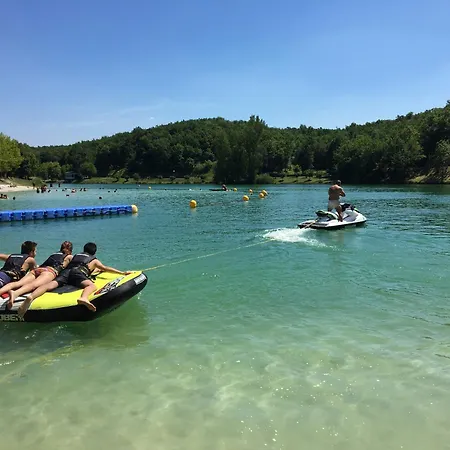 Montaigu Plage דירה